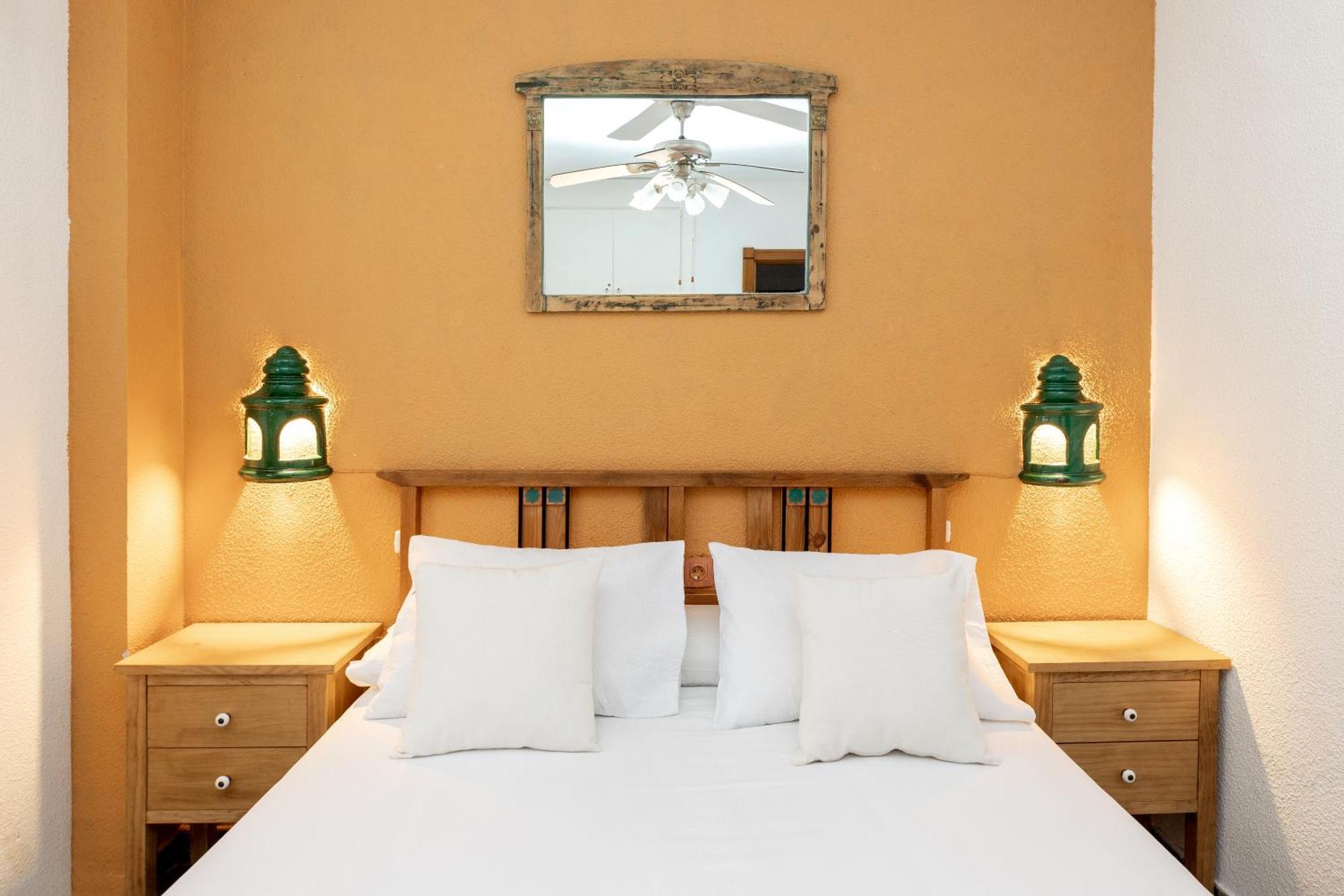 Frente A La Alhambra Apartment กรานาดา ภายนอก รูปภาพ